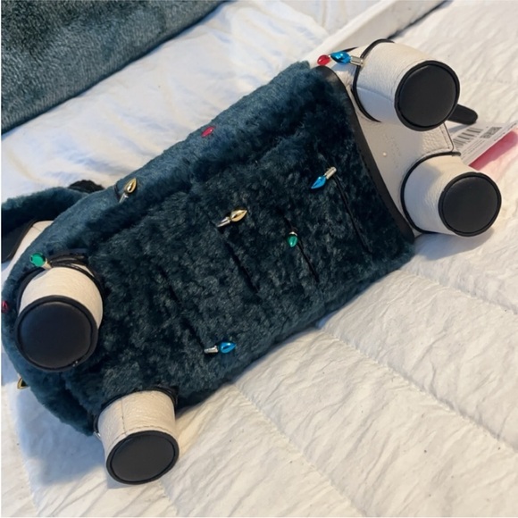 Kate spade Claude Christmas dachshund crossbody bag collectible K9365 nwt - Picture 13 of 15